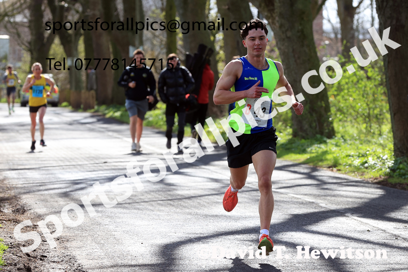 Senior Mens 12 Stage Road Relay, 2026 Northern Mens 12 and Womens 6 Stage Road Relays and Young Athletes 5k, Sheepmount Stadium, Carlisle. Photo: David T. Hewitson/Sports for All Pics